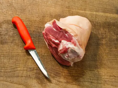 Schweinehaxe hinten 1400g Bild 2