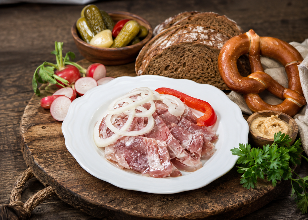 Bayerische Brettljause mit Ochsenmaulsalat