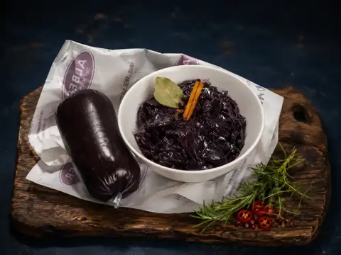 Blaukraut Rotkraut Hausmacher als Ofenbeilage
